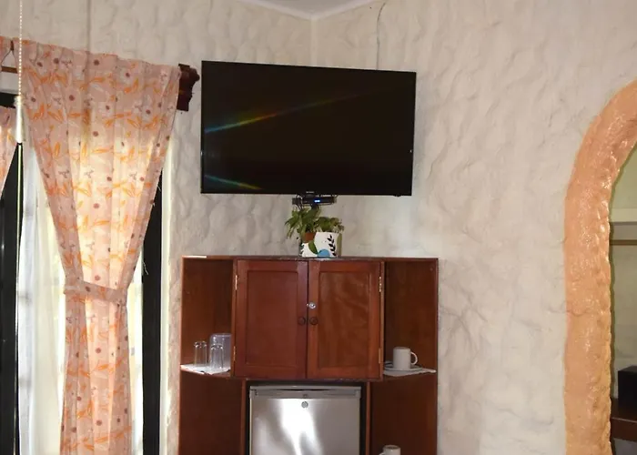 El Moro Hotel 3*