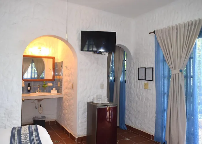 El Moro Hotel 3*