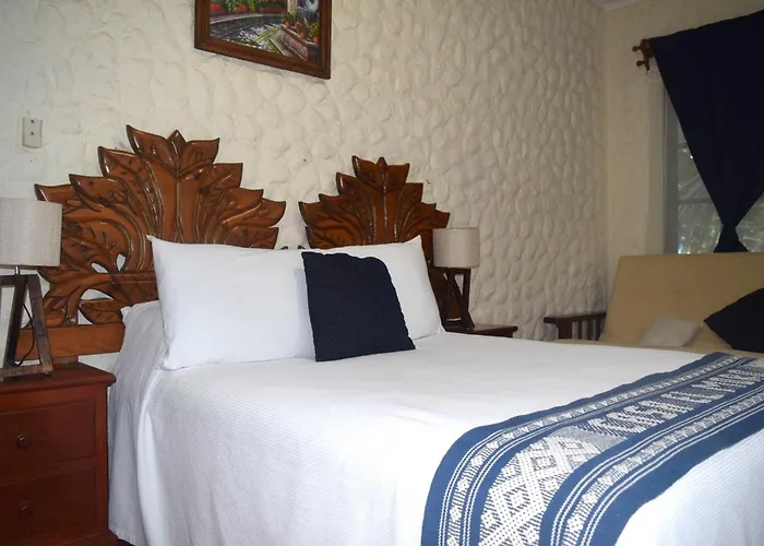 El Moro Hotel 3*