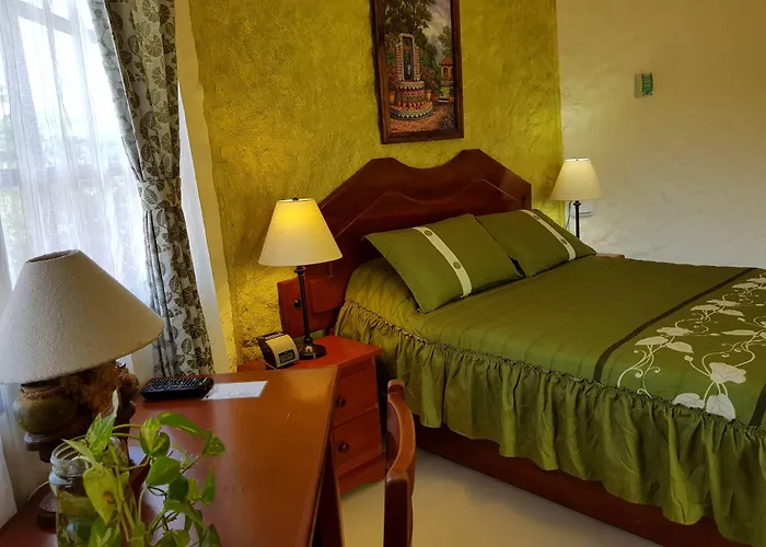 El Moro Hotel 3*